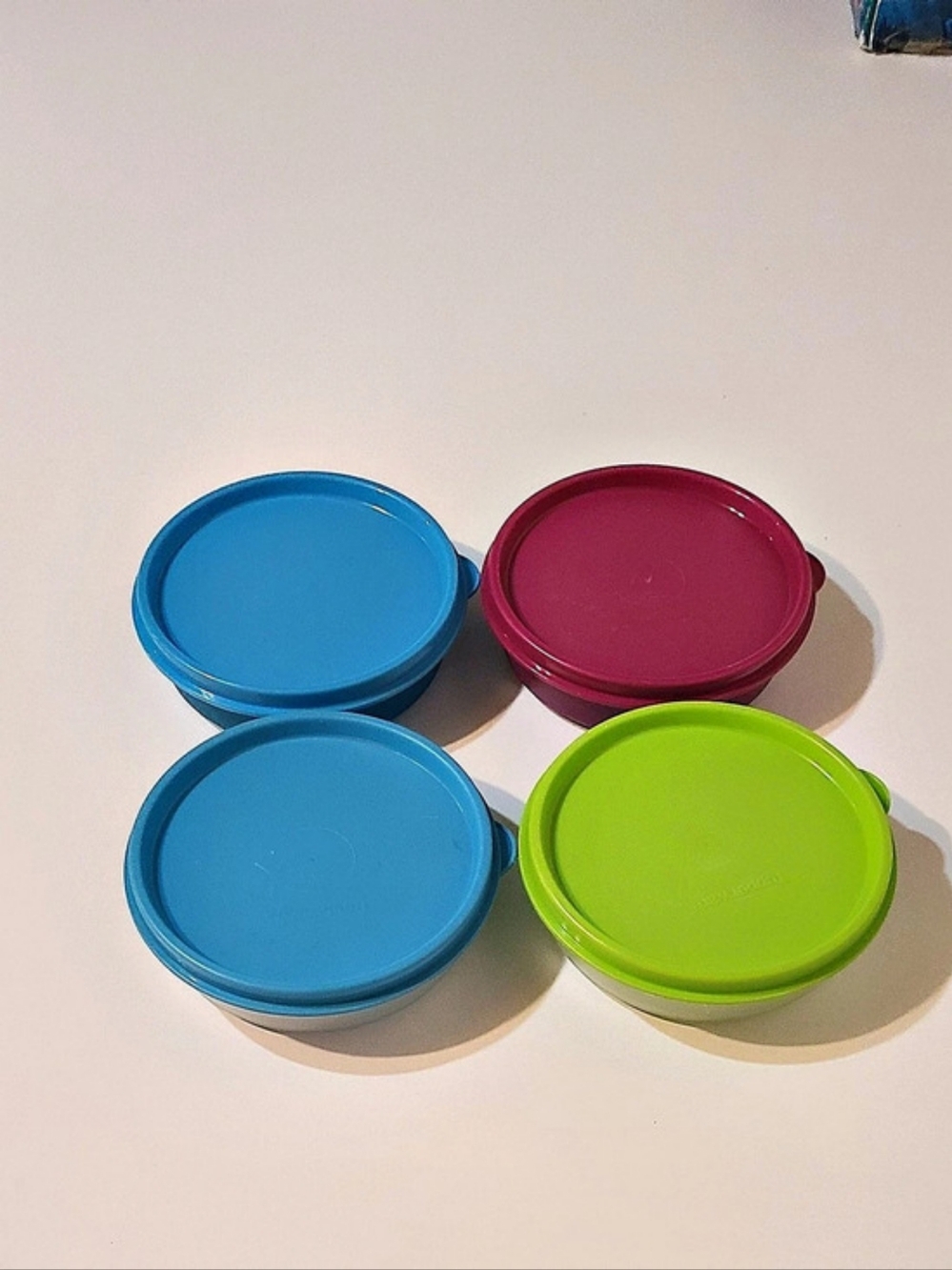 4 Tupperware Littles Wonders